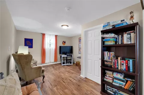 460 W Queen St, Pendleton, SC 29670 photo 2