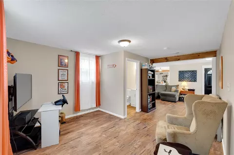 460 W Queen St, Pendleton, SC 29670 photo 3