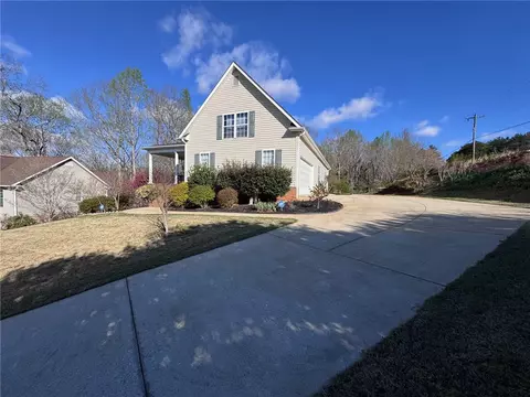 102 Brookstone Way, Central, SC 29630 photo 2