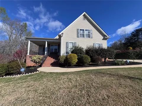 102 Brookstone Way, Central, SC 29630