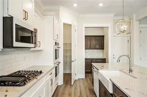 Kitchen - 118 Rickys Path, Easley, SC 29642 photo 4 of 4
