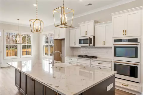 Kitchen - 118 Rickys Path, Easley, SC 29642 photo 2 of 4