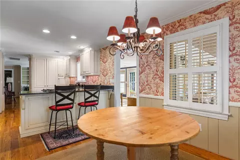 Dining - 200 Augusta St, Easley, SC 29640 photo 3 of 4