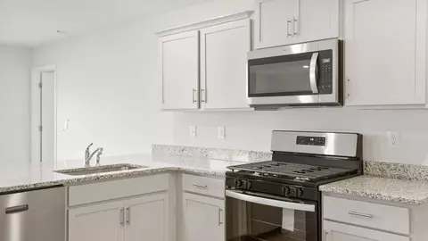 Kitchen - 409 Caprock Ct, Seneca, SC 29678 photo 2 of 4