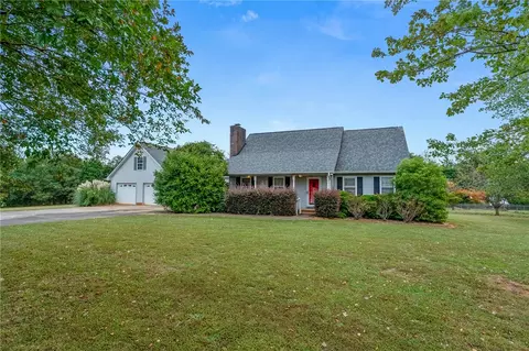 110 Peartree Ln, Anderson, SC 29625