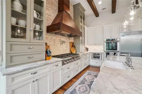 Kitchen - 366 Peninsula Rdg, Sunset, SC 29685 photo 3 of 4