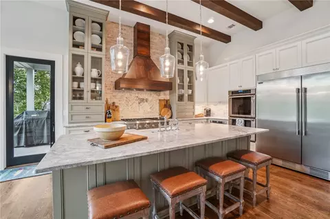Kitchen - 366 Peninsula Rdg, Sunset, SC 29685 photo 2 of 4