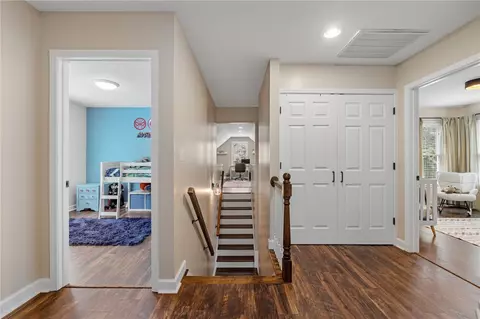Entry Way - 344 Camperdown Ct, Easley, SC 29642 photo 4 of 4