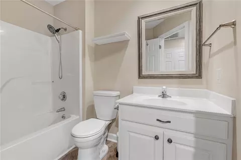 Bath - 344 Camperdown Ct, Easley, SC 29642 photo 4 of 4