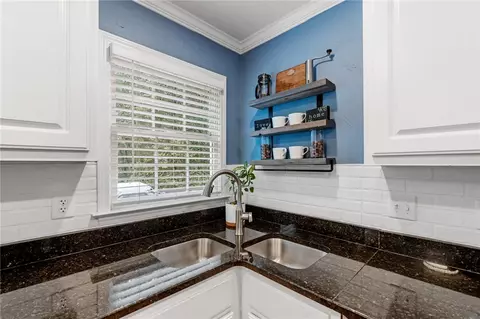 Kitchen - 344 Camperdown Ct, Easley, SC 29642 photo 3 of 5