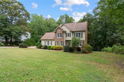 Exterior - 344 Camperdown Ct, Easley, SC 29642 photo 2 of 10