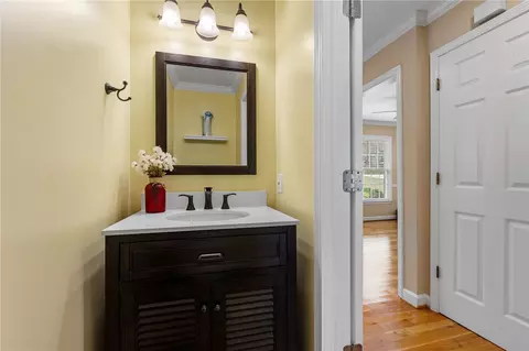 Entry Way - 344 Camperdown Ct, Easley, SC 29642 photo 3 of 4