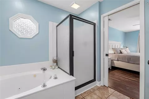 Bath - 344 Camperdown Ct, Easley, SC 29642 photo 3 of 4