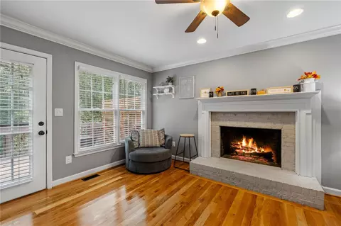 Living - 344 Camperdown Ct, Easley, SC 29642 photo 5 of 5