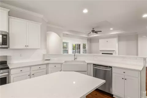 Kitchen - 124 Spyglass Ln, Pendleton, SC 29670 photo 2 of 4