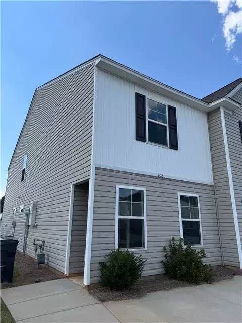 108 Adger Rd, Pendleton, SC 29670