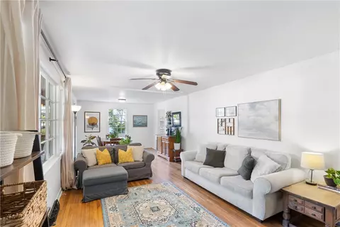 Living - 846 Crouch Dr, Pendleton, SC 29670 photo 1 of 2