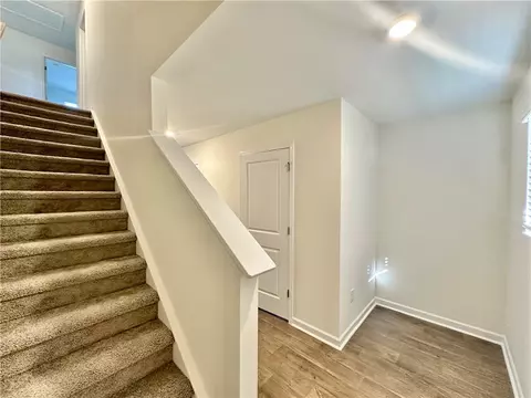 580 Seaborn Cir, Pendleton, SC 29670 photo 2