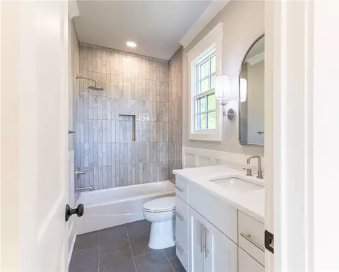 Bath - 325 Keowee Ave, Sunset, SC 29685 photo 6 of 6