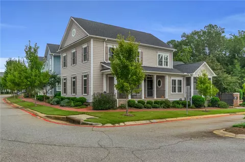 517 Village Walk Ln, Clemson, SC 29631