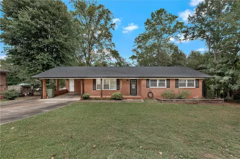 117 Karen Dr, Clemson, SC 29631
