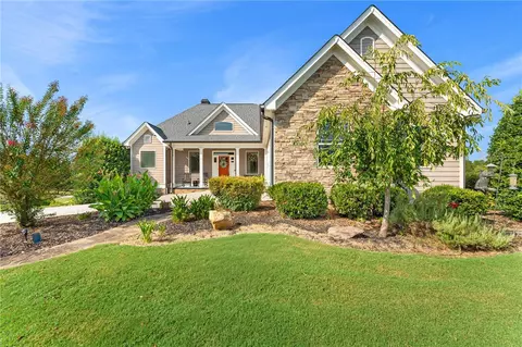 134 Yorkshores Ln, Hartwell, GA 30643