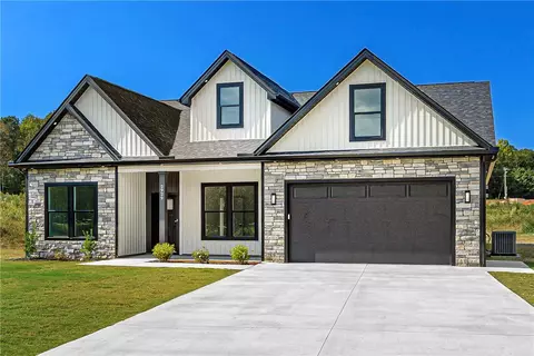 2929 Old Greenville Hwy, Central, SC 29630