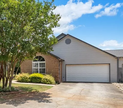 1010 Cobbs Glen Dr, Anderson, SC 29621