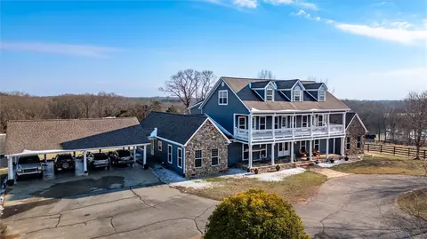 1932 Belle Shoals Rd, Pickens, SC 29671
