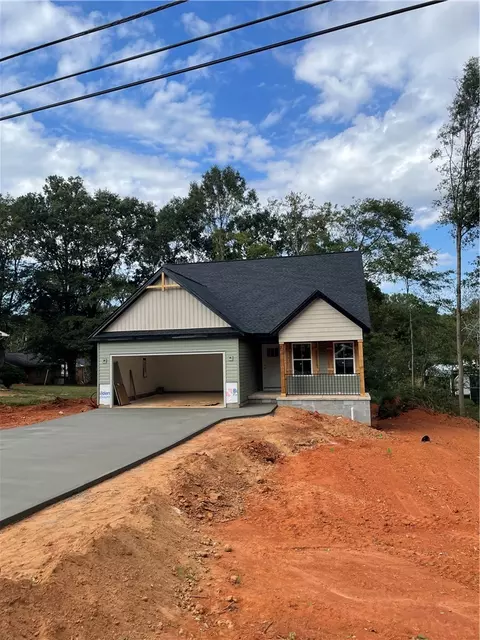 302 Elm Ave, Anderson, SC 29625