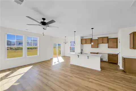 231 Brown Cir, Easley, SC 29642 photo 5
