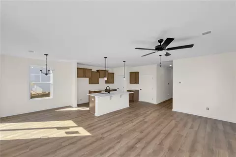 231 Brown Cir, Easley, SC 29642 photo 6