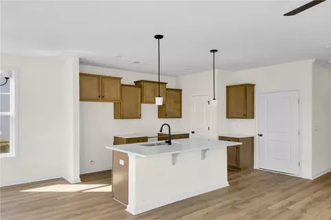 231 Brown Cir, Easley, SC 29642 photo 7