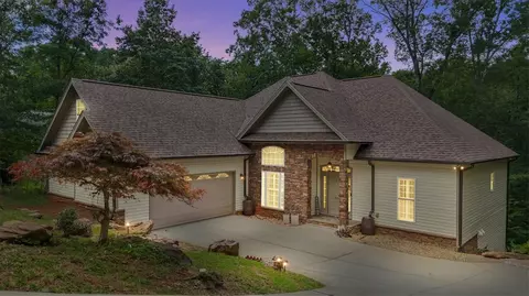 213 Redbud St, Seneca, SC 29672