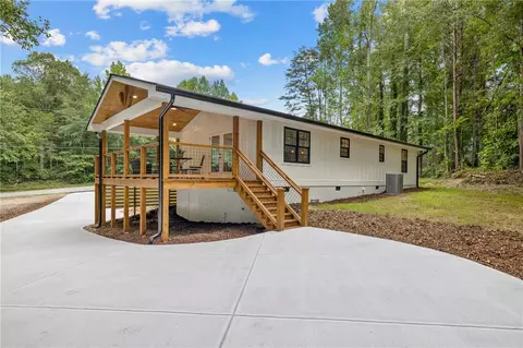 Exterior - 698 Pickett Post Rd, Walhalla, SC 29691 photo 8 of 10