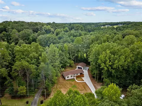 View/Area - 698 Pickett Post Rd, Walhalla, SC 29691 photo 7 of 8