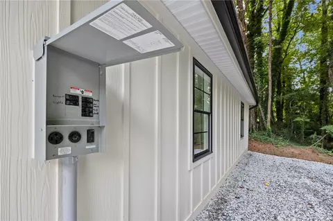 Exterior - 698 Pickett Post Rd, Walhalla, SC 29691 photo 7 of 10