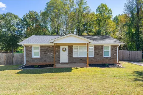123 Vista Cir, Easley, SC 29642