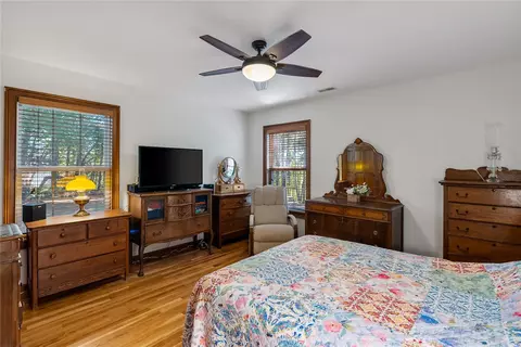 Bedroom - 119 Devon Ct, Easley, SC 29640 photo 3 of 4
