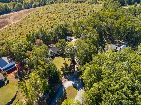 View/Area - 119 Devon Ct, Easley, SC 29640 photo 2 of 6