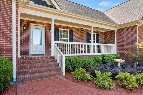 Exterior - 119 Devon Ct, Easley, SC 29640 photo 1 of 10