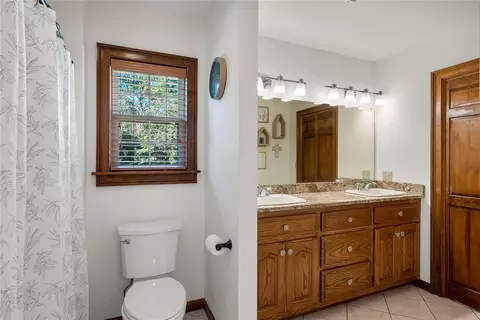 Bath - 119 Devon Ct, Easley, SC 29640 photo 1 of 5