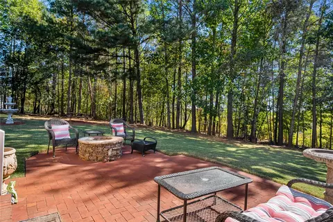 Exterior - 119 Devon Ct, Easley, SC 29640 photo 7 of 10