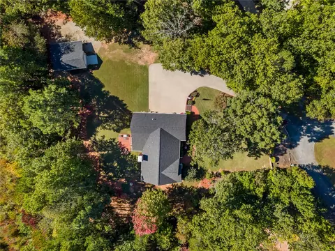 View/Area - 119 Devon Ct, Easley, SC 29640 photo 3 of 6