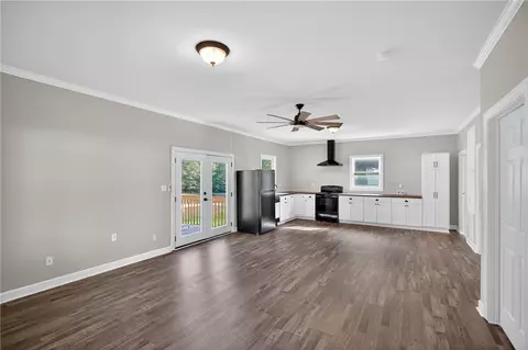 Living - 800 Holliday Dam Rd, Honea Path, SC 29654 photo 3 of 3