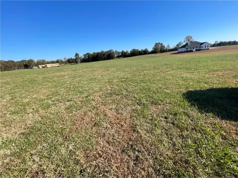 6 Ashley Rd, Honea Path, SC 29654 photo 5