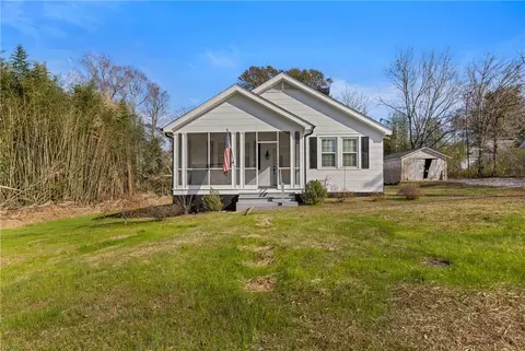 8 Piedmont Hwy, Piedmont, SC 29673