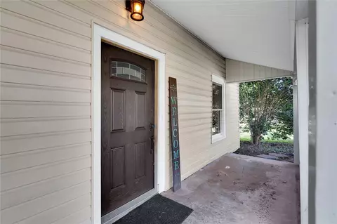 Exterior - 202 Barton St, Easley, SC 29640 photo 3 of 6