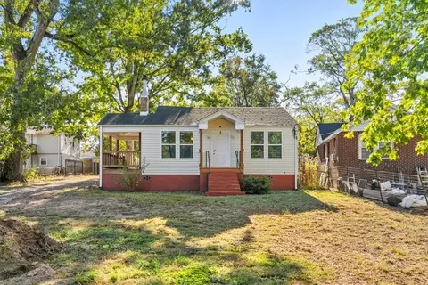 5 Dempsey St, Greenville, SC 29605