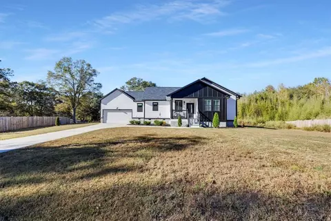 33 Lake Circle Dr, Piedmont, SC 29673